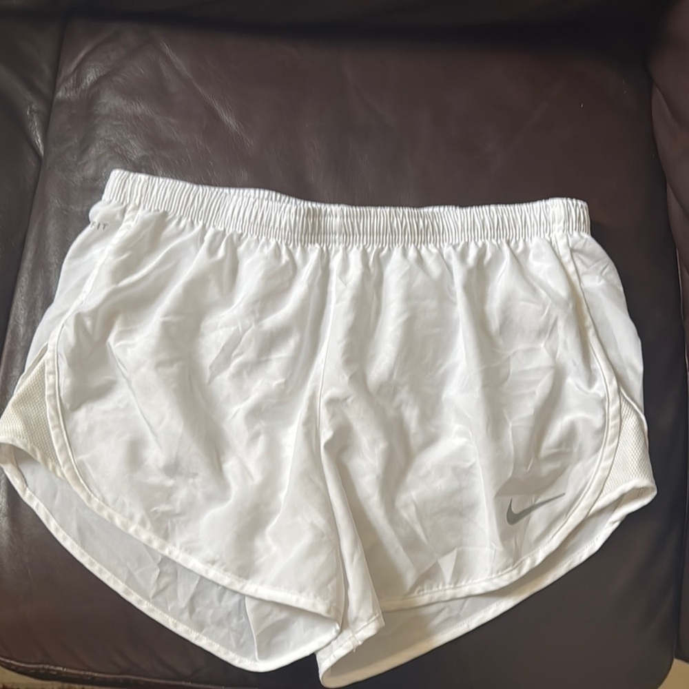 Nike Women's White Tempo Dri-FIT Running Athletic Shorts Size Medium